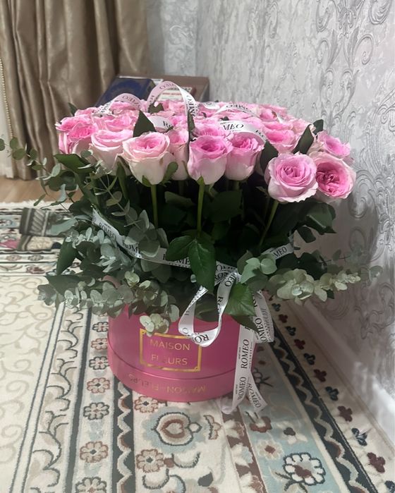 Цветы гүл роза сатыдады.