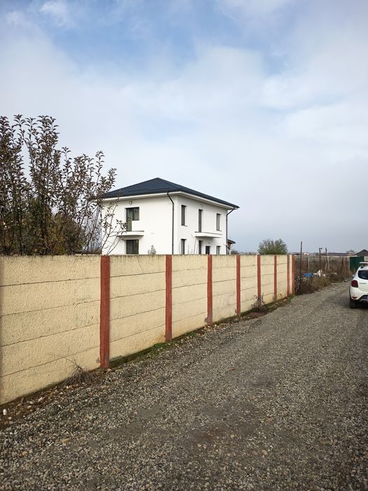 Casa p+1+Pod 130mp Teren 600mp 2balcoane 2bai 3camere Mihailesti