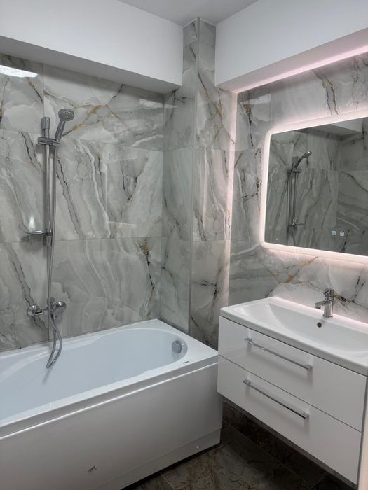 De vanzare apartament  nou cu  3 camere Ploiesti Dorobantu Residence