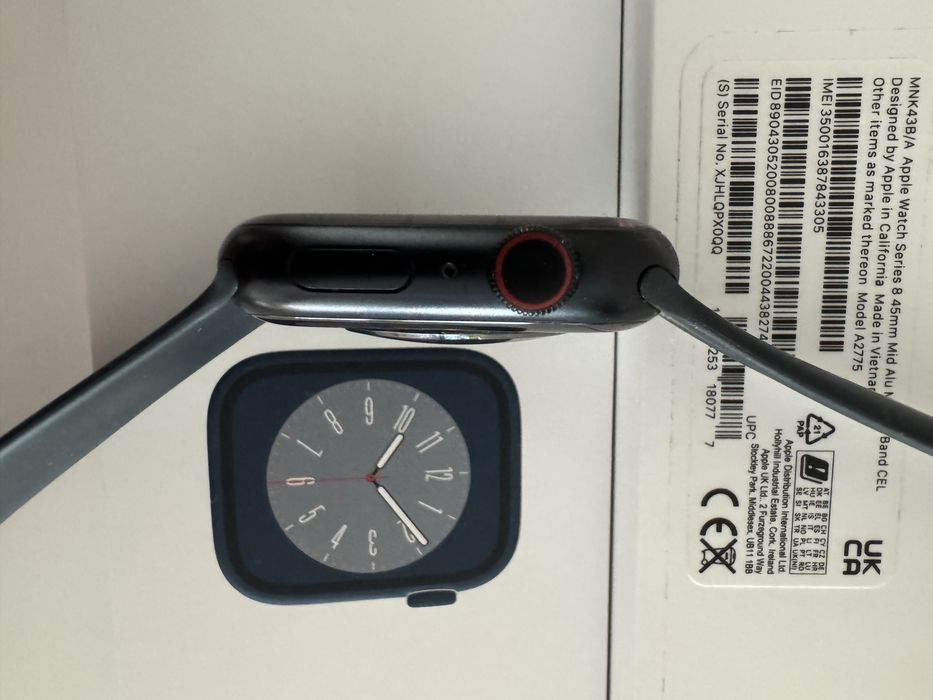 Vand Apple Watch seria 8 Cellular + GPS