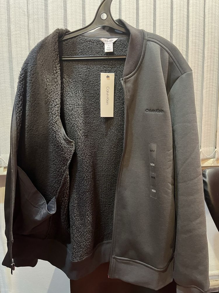 Бомбер calvin klein размер М