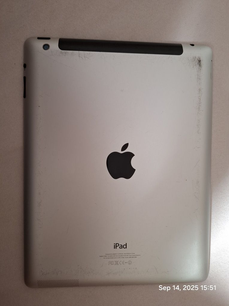 Продавам Ipad 4 32g А1460