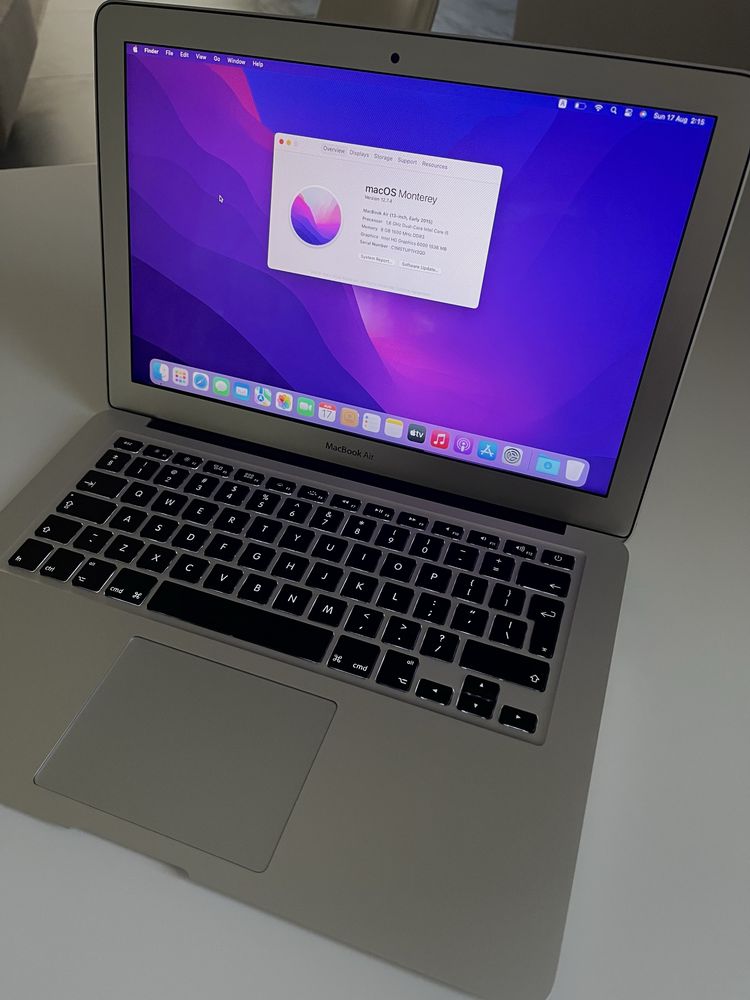 Macbook Air 13-inch 2015 в цвят silver