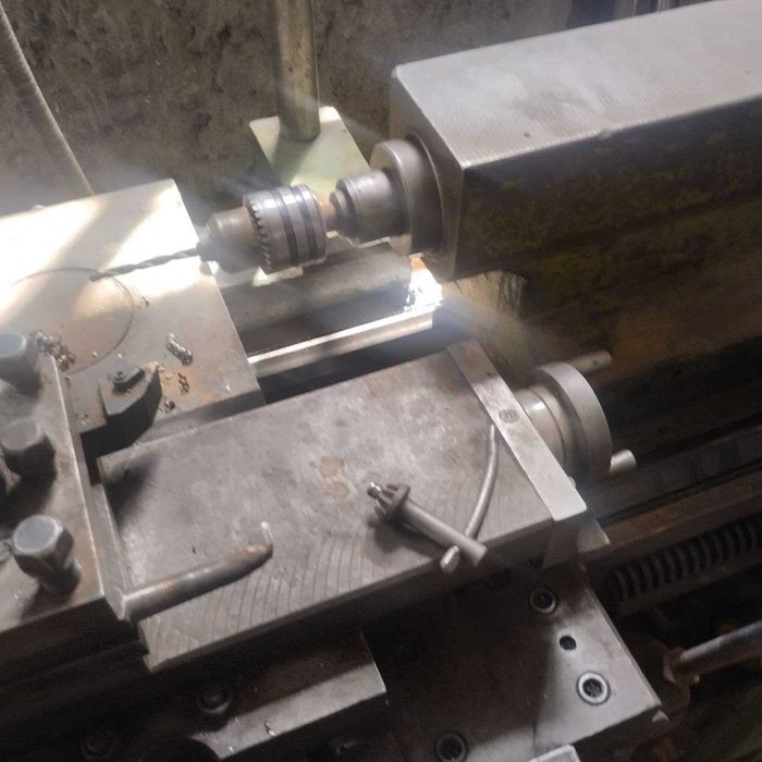 Токарные станок сотилади (модель 16Б20П.070)