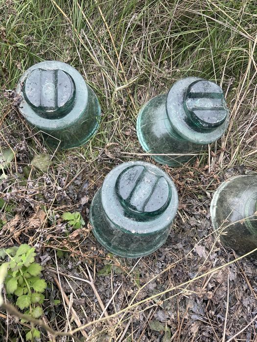 Продам изоляторы много около 50 60 шт