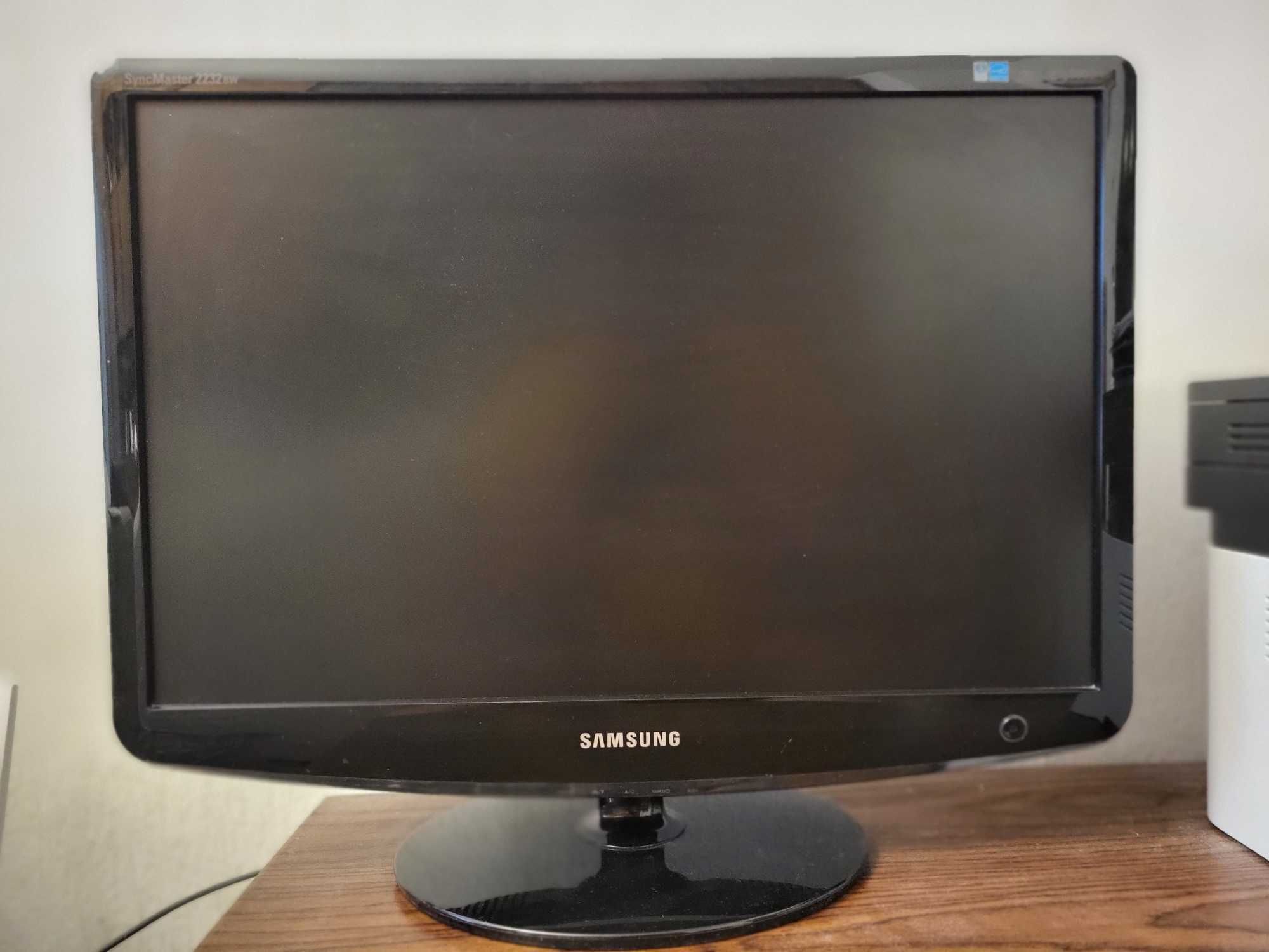 Монитор Samsung  22"