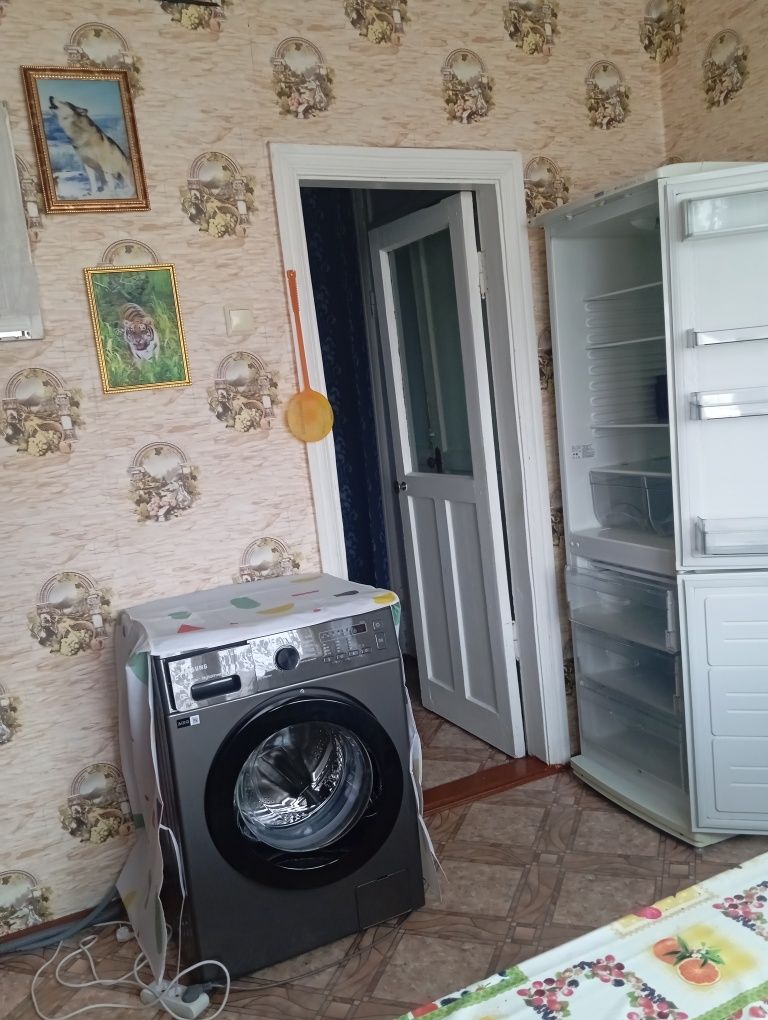 Сдам на длительный срок однокомнатную благоустроенную кв в центре