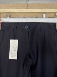 Чисто нови стилни панталони подходящи и за официални поводи, размер S