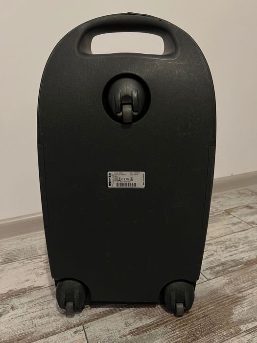 Masina de curat, Aspirator Miele S8340 Power Line