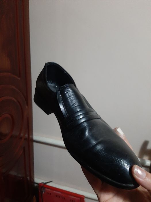 Туфли одевал 2 раза на свадьбу