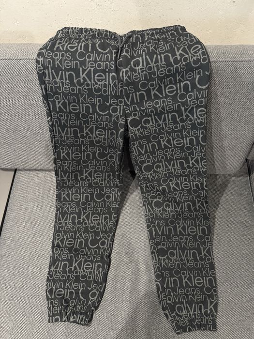 оригинални дрехи за момче Calvin Klein, размер 12