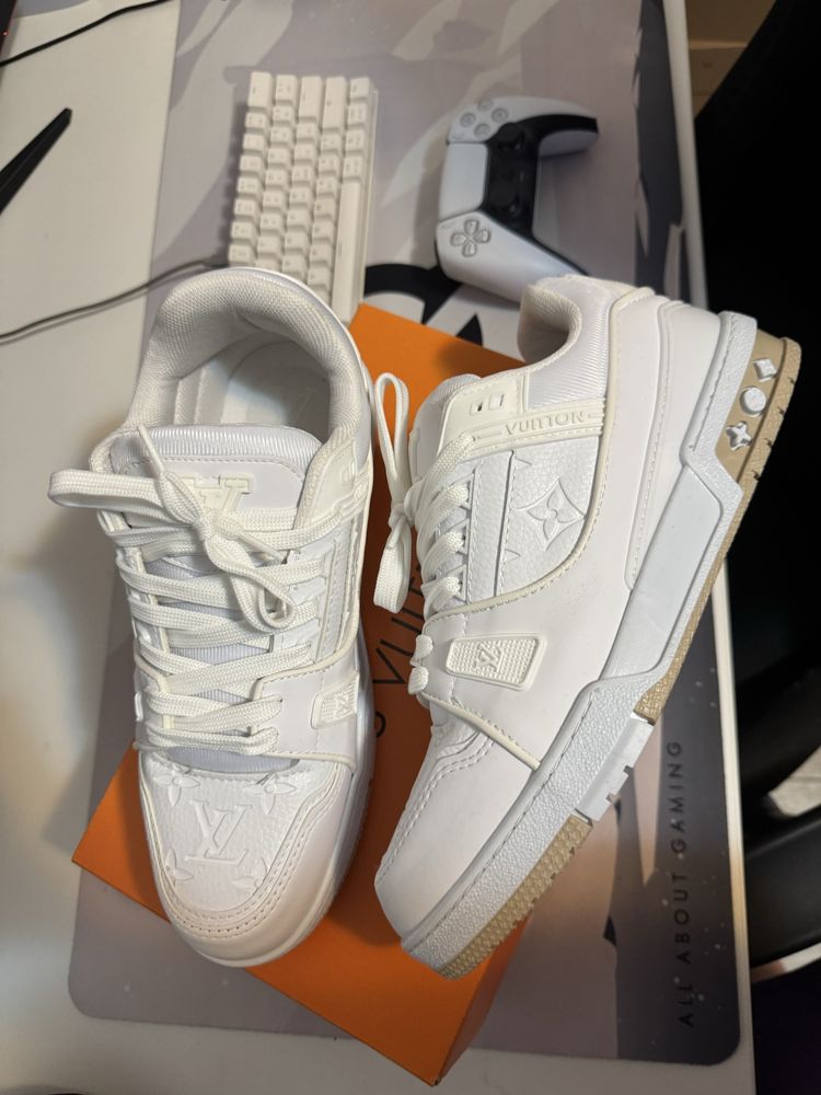 adidasi louis vuitton max
