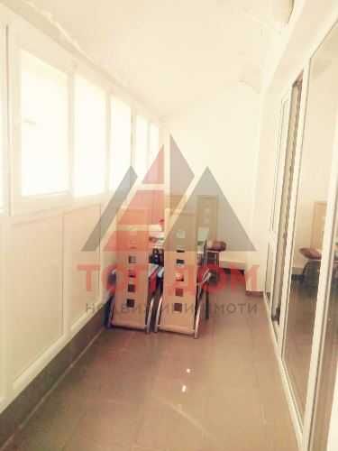 Дава се под наем Двустаен апартамент в Варна, Младост 2 - 65 кв.м за 459 € - Снимка #2