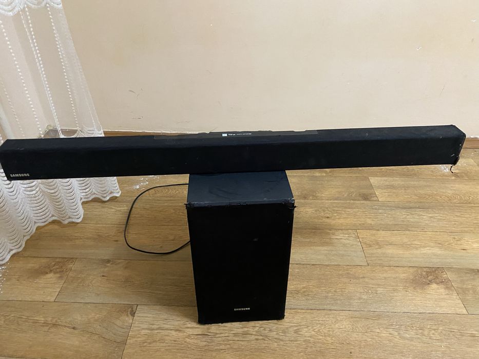 Продам саундбар Samsung