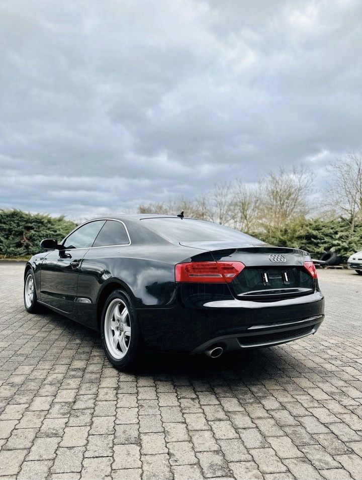 Audi a5 coupe 2010