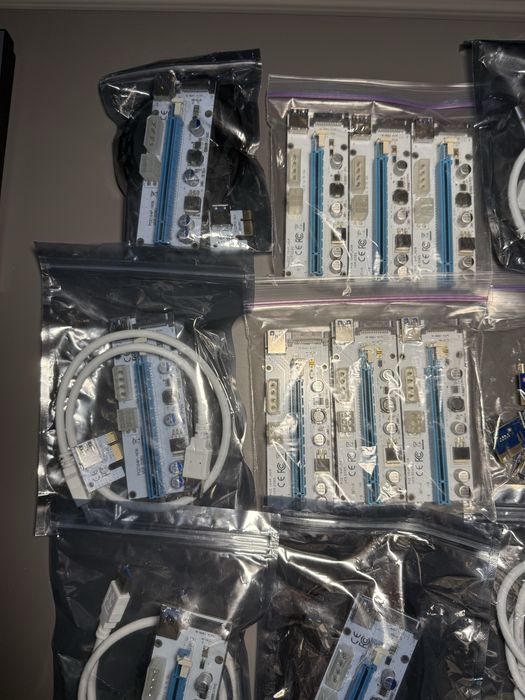 Pachet 16 x PCI E Riser x16 mining 008S & 009C