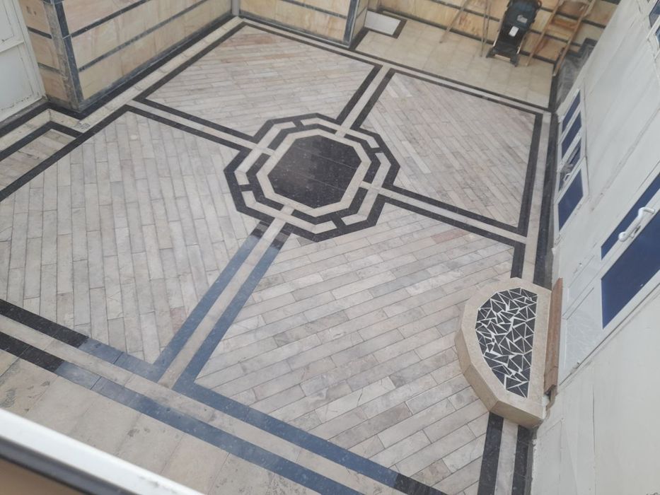 Eski shaharda hovli sotiladi