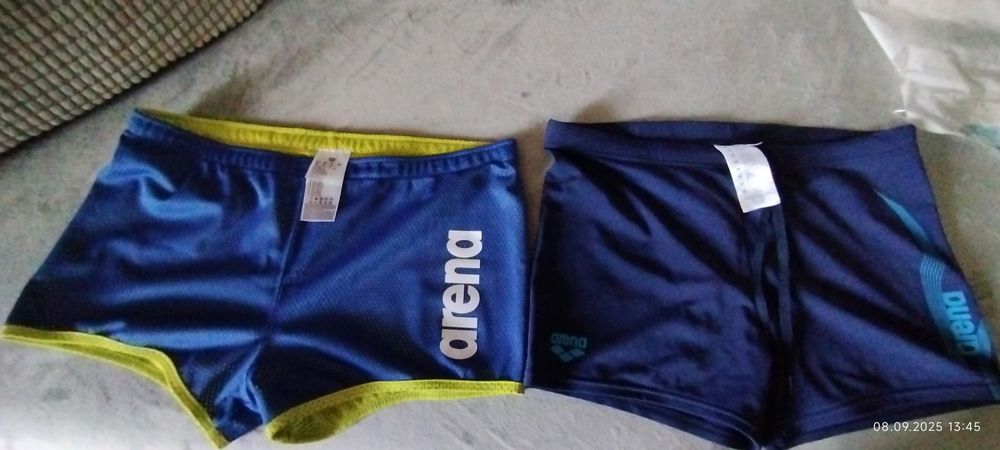Slipi Arena originali fără etichetă, preț pentru ambele perechi