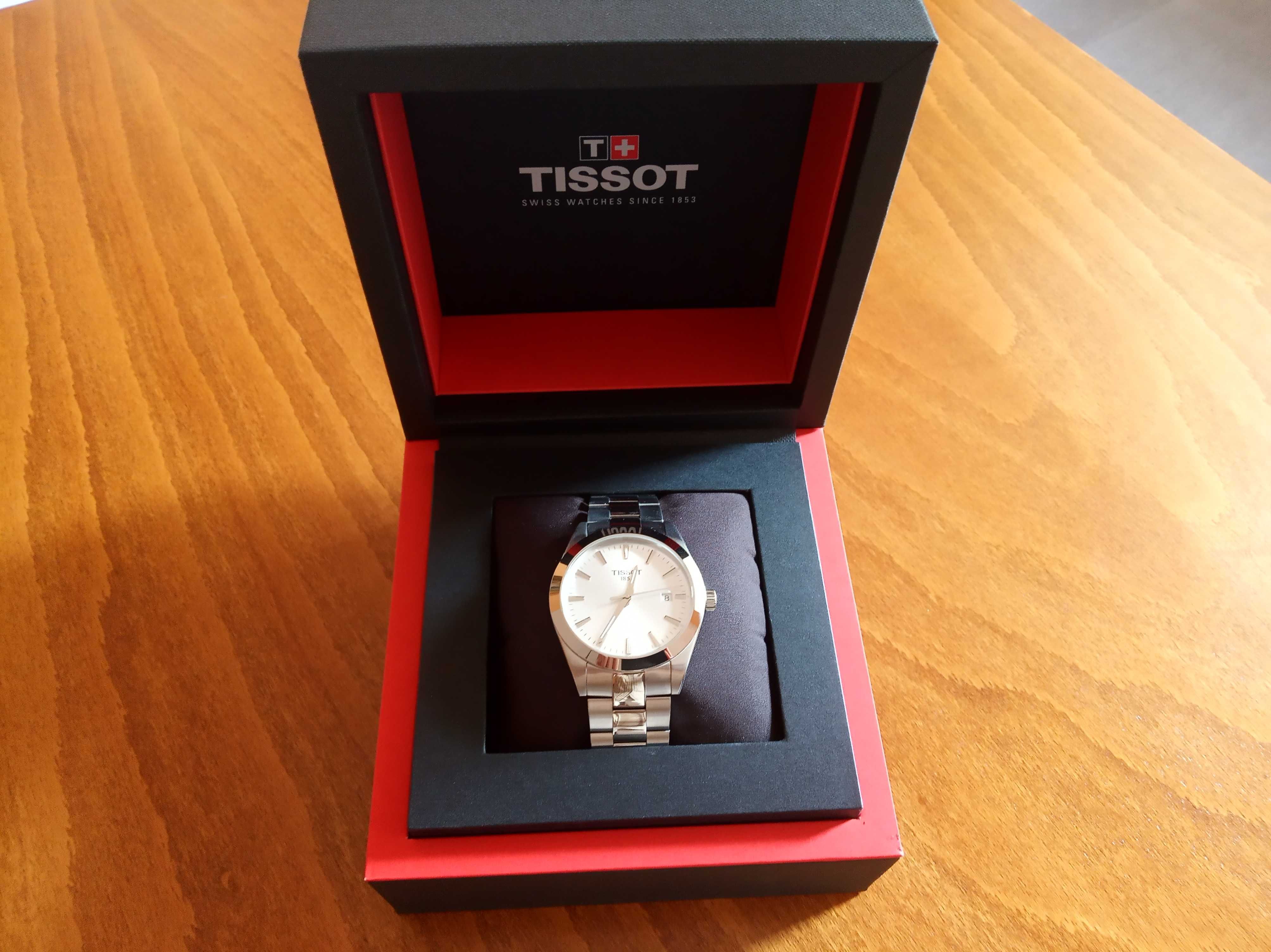 Часовник TISSOT, швейцарски,