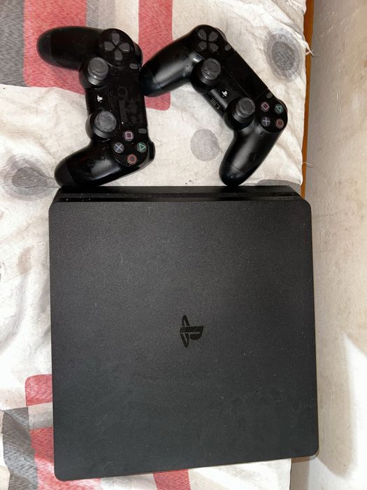 playstation 4 ps4 slim 1TB 2 джойстика