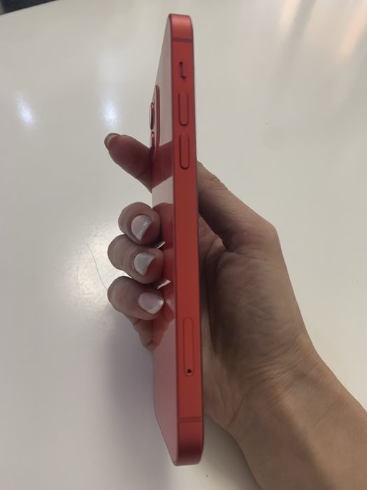 Vand iphone 12 red