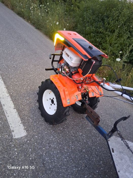 Vând motocultor Ruris 18 cm