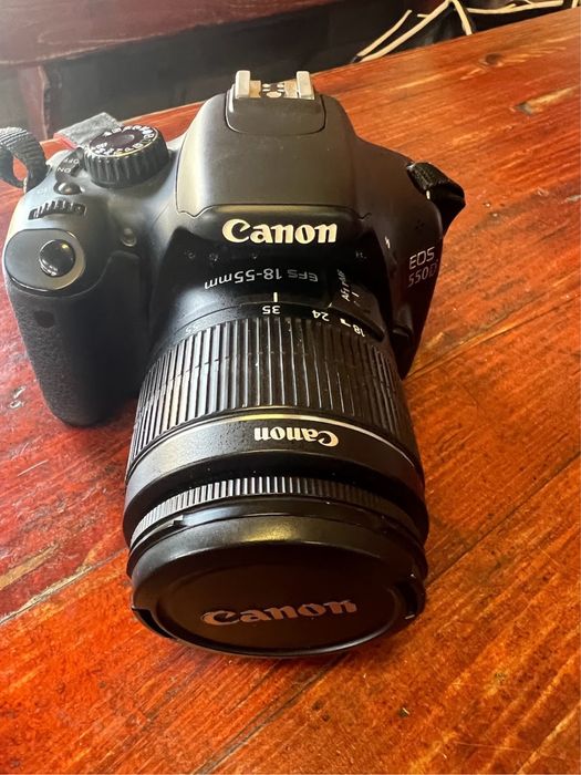 Фотоапарат Canon 550D