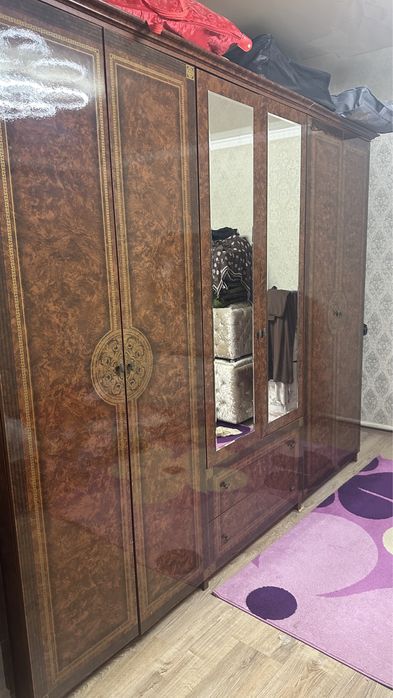 Спальный гарнитур