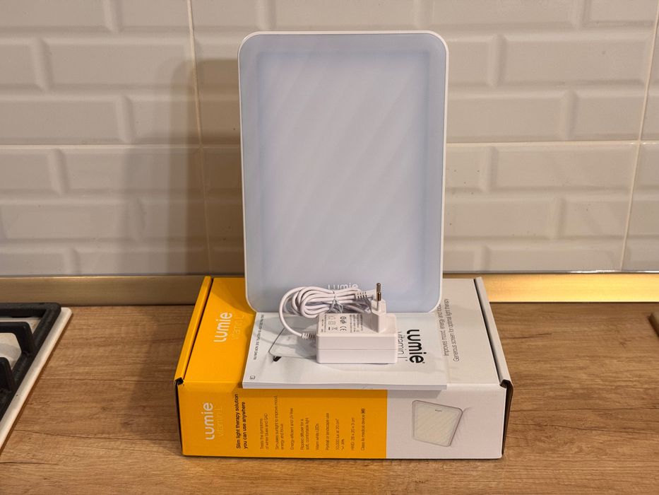 Lumie Vitamin L - Lampa pentru terapie cu lumina (10000 lux)