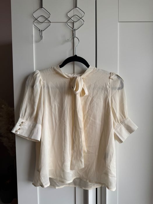 Бежова дамска риза