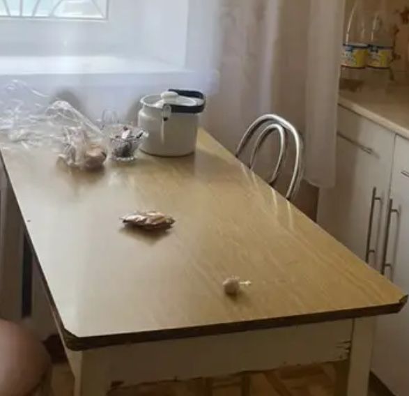 Диван / мебель/ б/у. Стенка. Столы