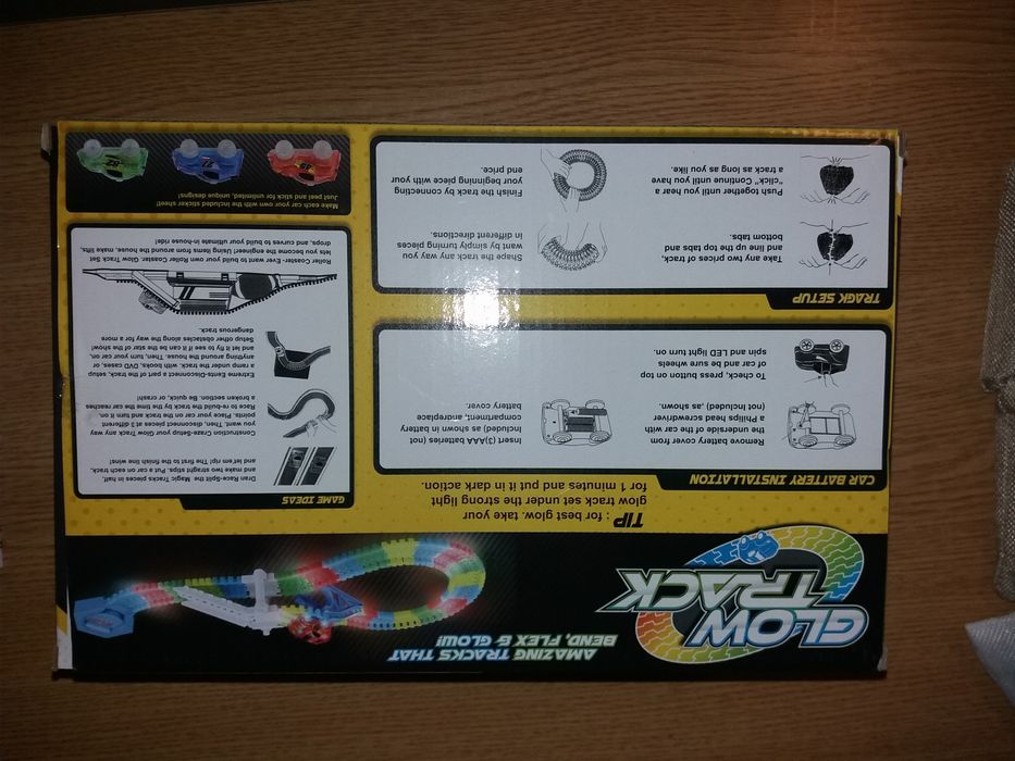 Детска светеща писта с кола