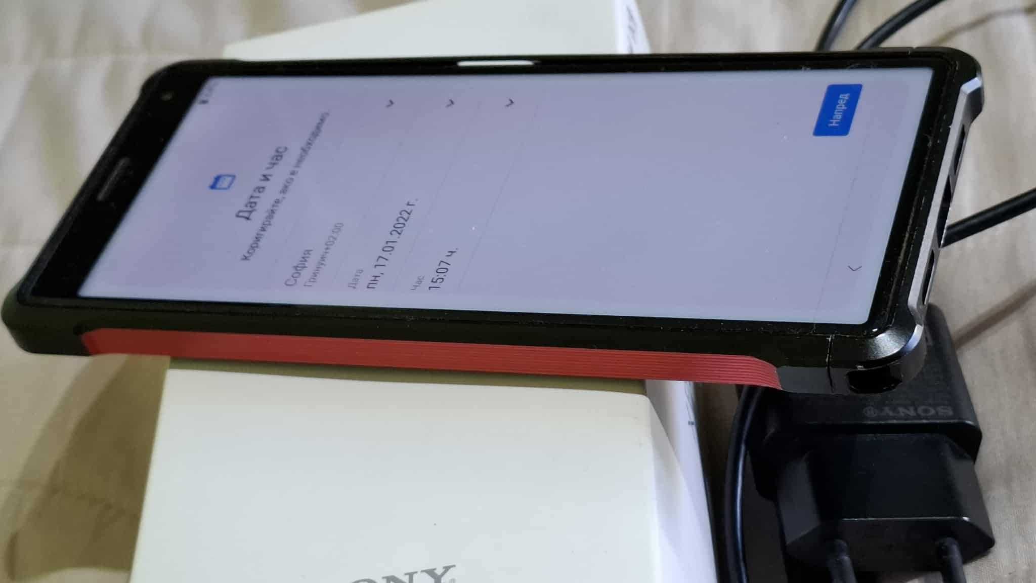 Продавам Sony Xperia 10