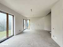 Duplex, pe o strada retrasa, zona Iulius Mall si Baza Sportiva !
