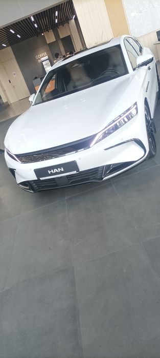 BYD HAN ev AWD 610 km flagship