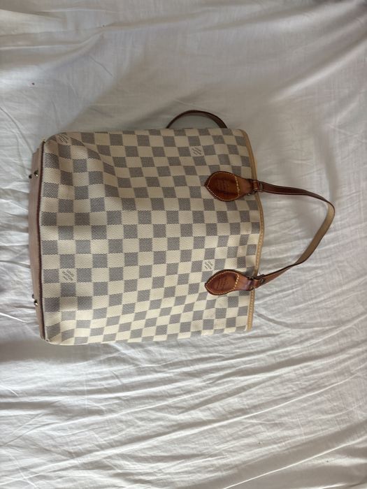 Geanta Louis Vuitton