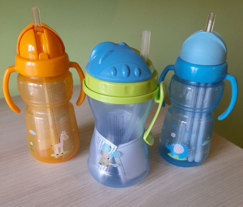 Нови бебешки шишета със сламка 3броя 12лв