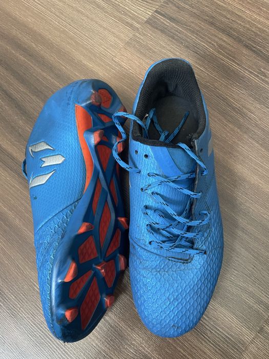 Футбольный бутсы Adidas оригинал