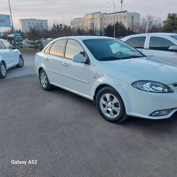 Gentra Chevrolet oxirgi Pozitsiya Avtomat