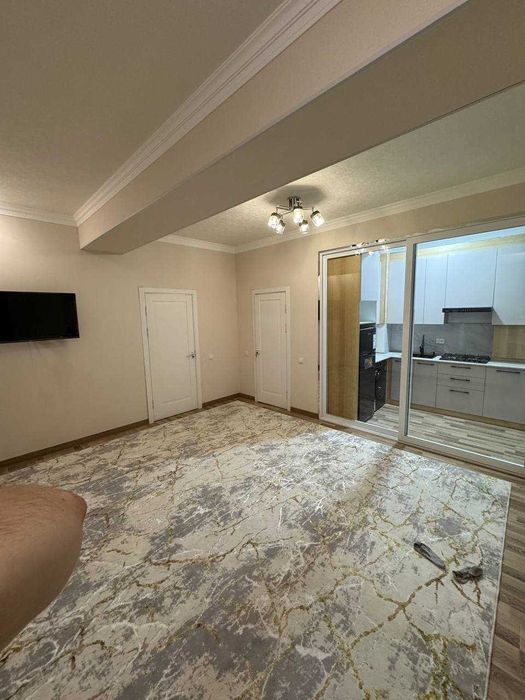 1 хонали квартира евроремонт сотилади Сергели 7 квартал