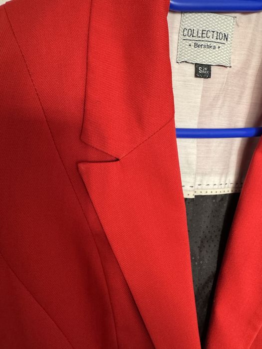 Sacou Bershka marimea S rosu