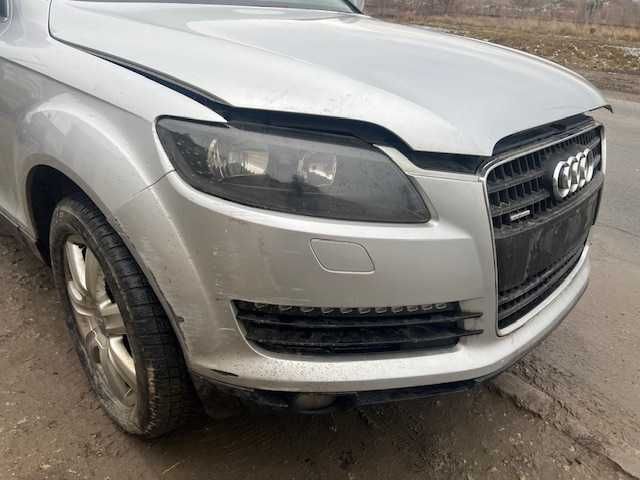 Bara fata Audi Q7 2oo5-2009 pe argintiu LY7W