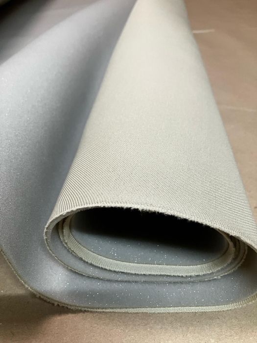 Material plafon auto