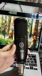 Студийный конденсаторный микрофон AKG P120 и звуковая карта M-Audio