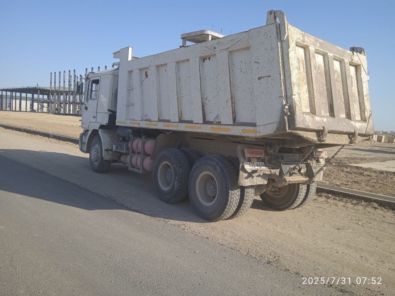 Продается Shacman SX3254