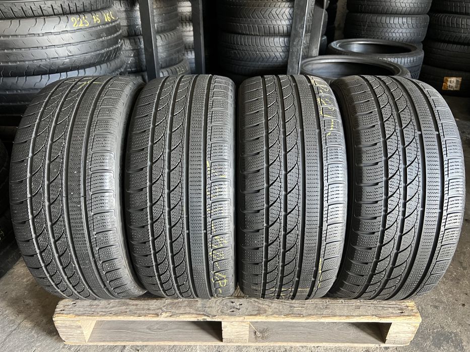 4 anvelope de iarna 235/40/18 Tracmax Dot 2021!