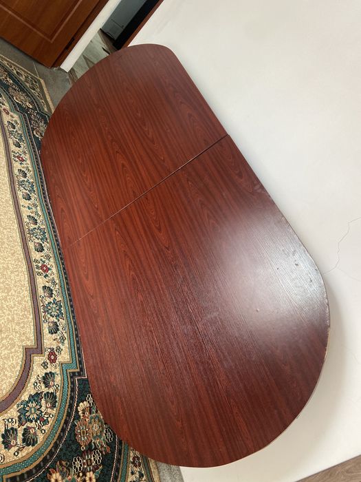 Продам стол для зала