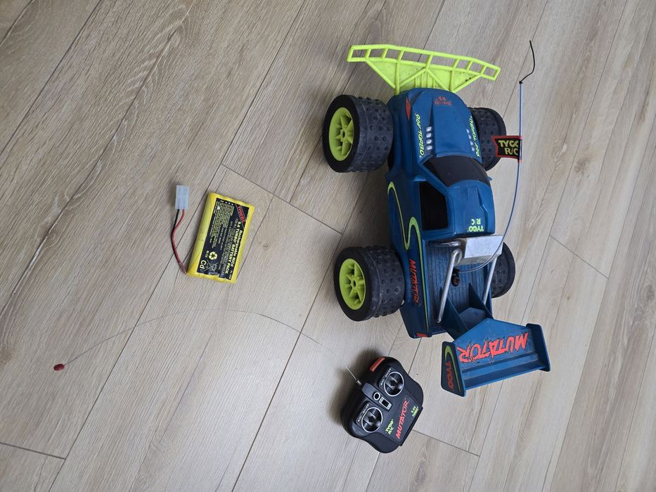 Mașinuța electrica Mutador