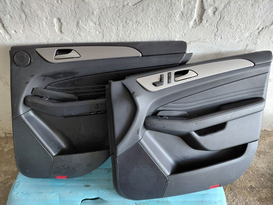 Interior Mercedes ML W166 Piele neagra combinata cu alcantara