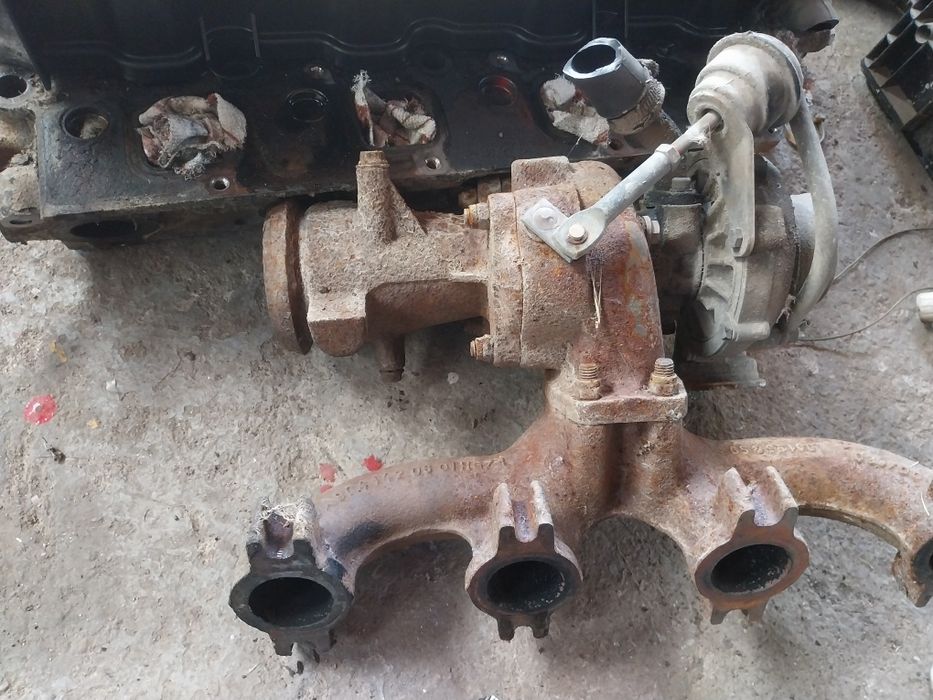 Vând pt Mercedes atego compresor, turbina, chiulasa, pompe motorina